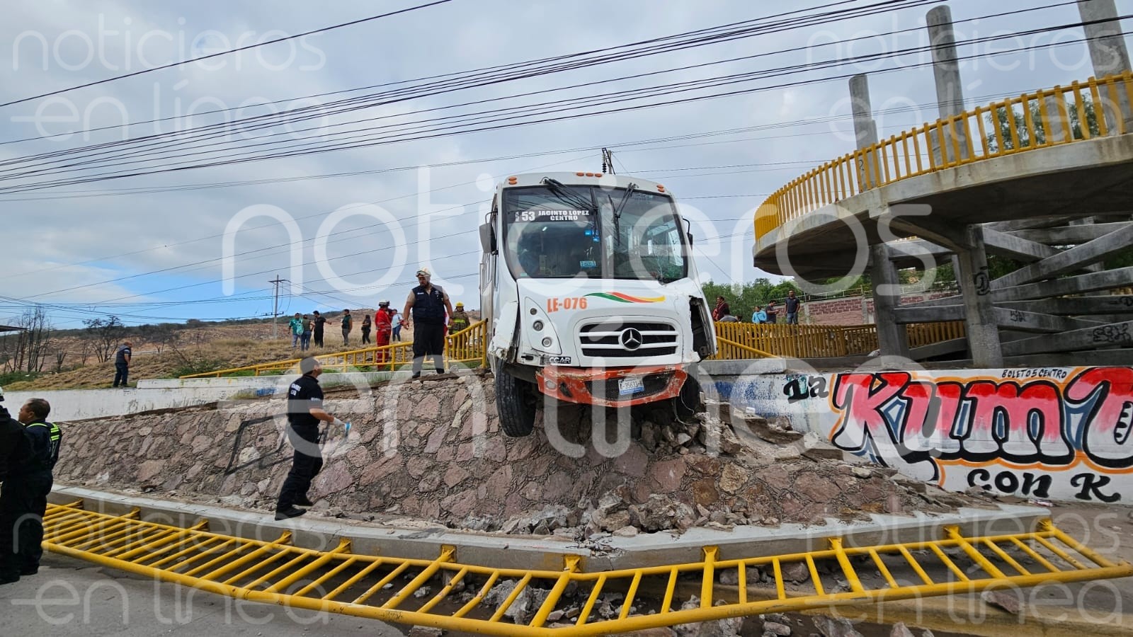 Camionazo en León fue por condición del pavimento, asegura Villaseñor