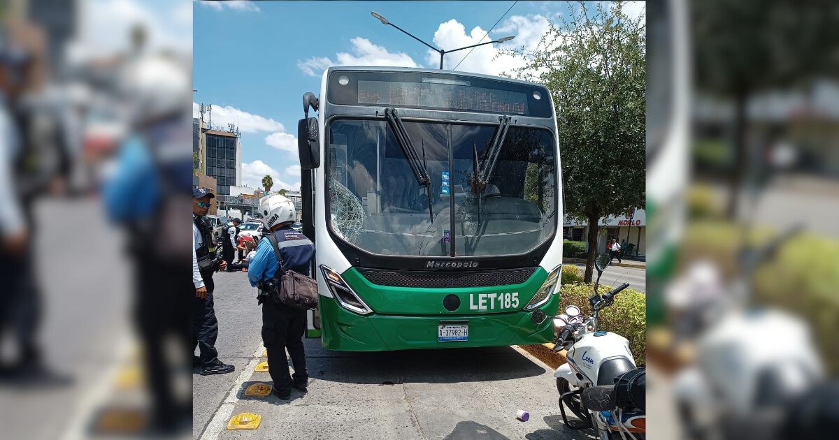 León: ‘oruga’ atropella a peatón en López Mateos; está muy grave