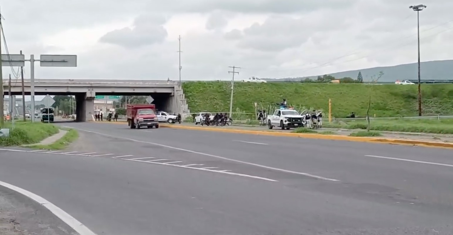 Asesinan a dos tránsitos en Celaya; otro queda herido