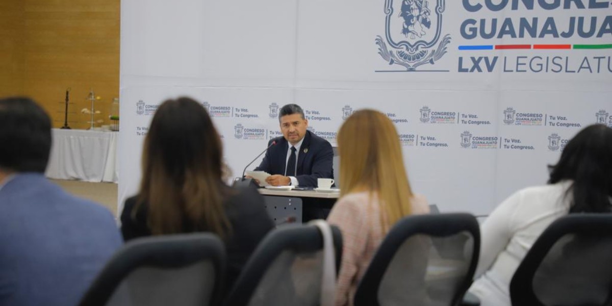 Defiende Fiscalía de Guanajuato a Zamarripa en Facebook