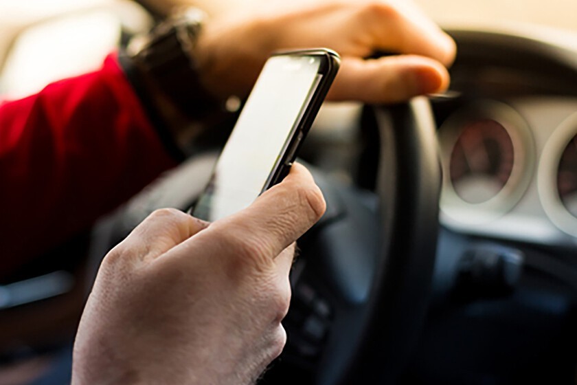 4 de cada 10 accidentes de vehículos en Guanajuato son por el uso del celular 