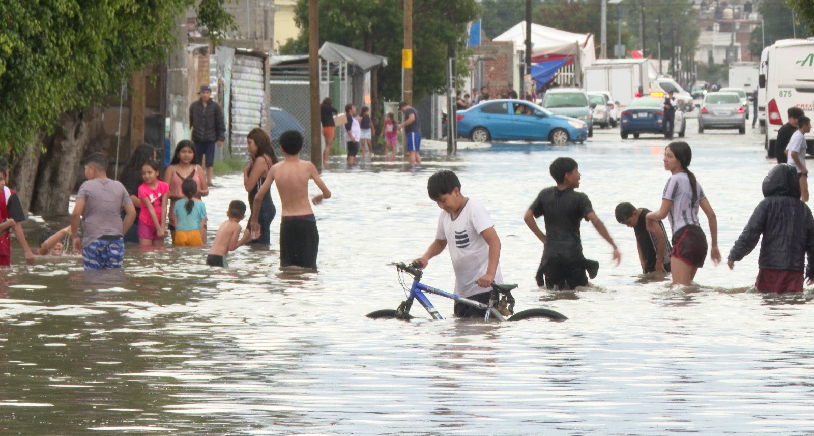 Tras inundaciones, descartan infecciones en Parques de la Noria