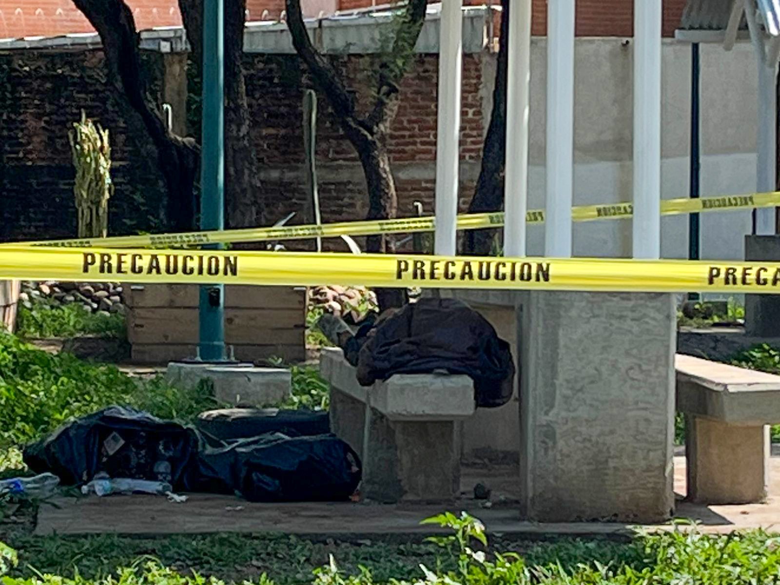 Encuentran sin vida a mujer de la tercera edad en parque de Villas de las Torres
