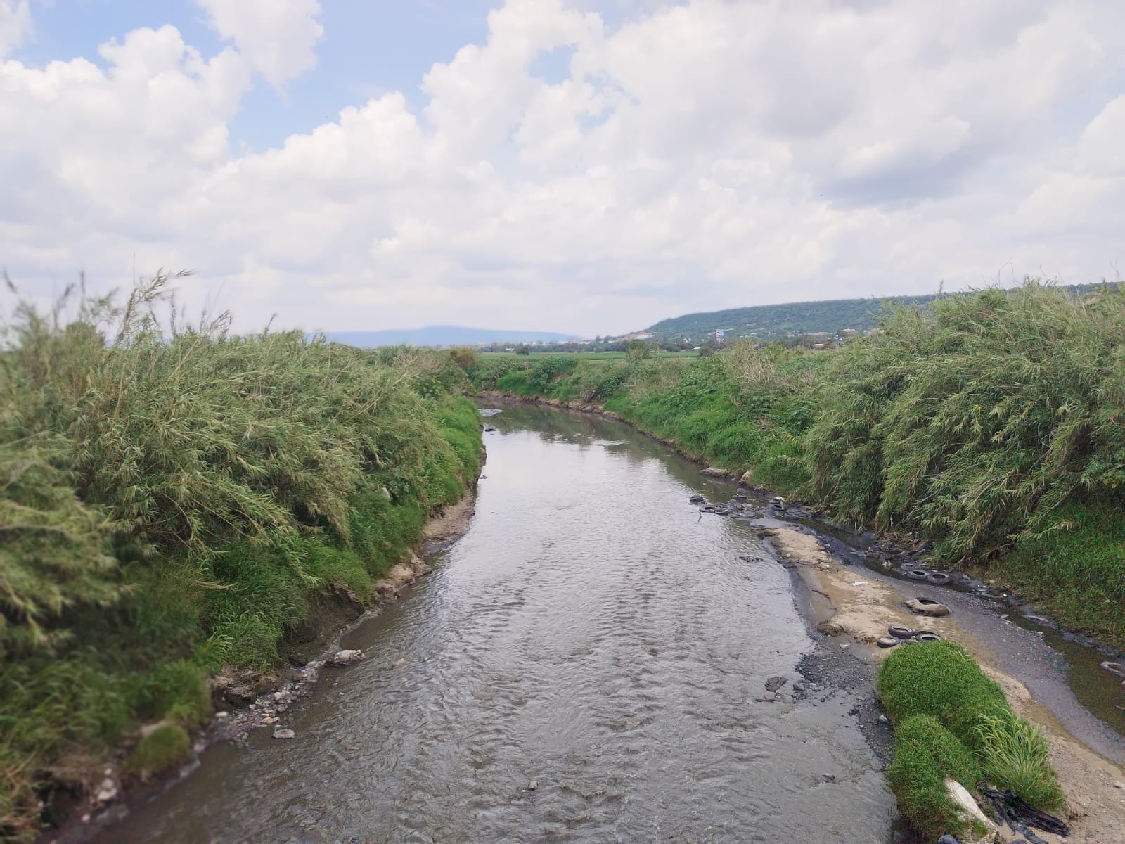 Denuncian ante la Conagua a tenería que contamina el Río Turbio