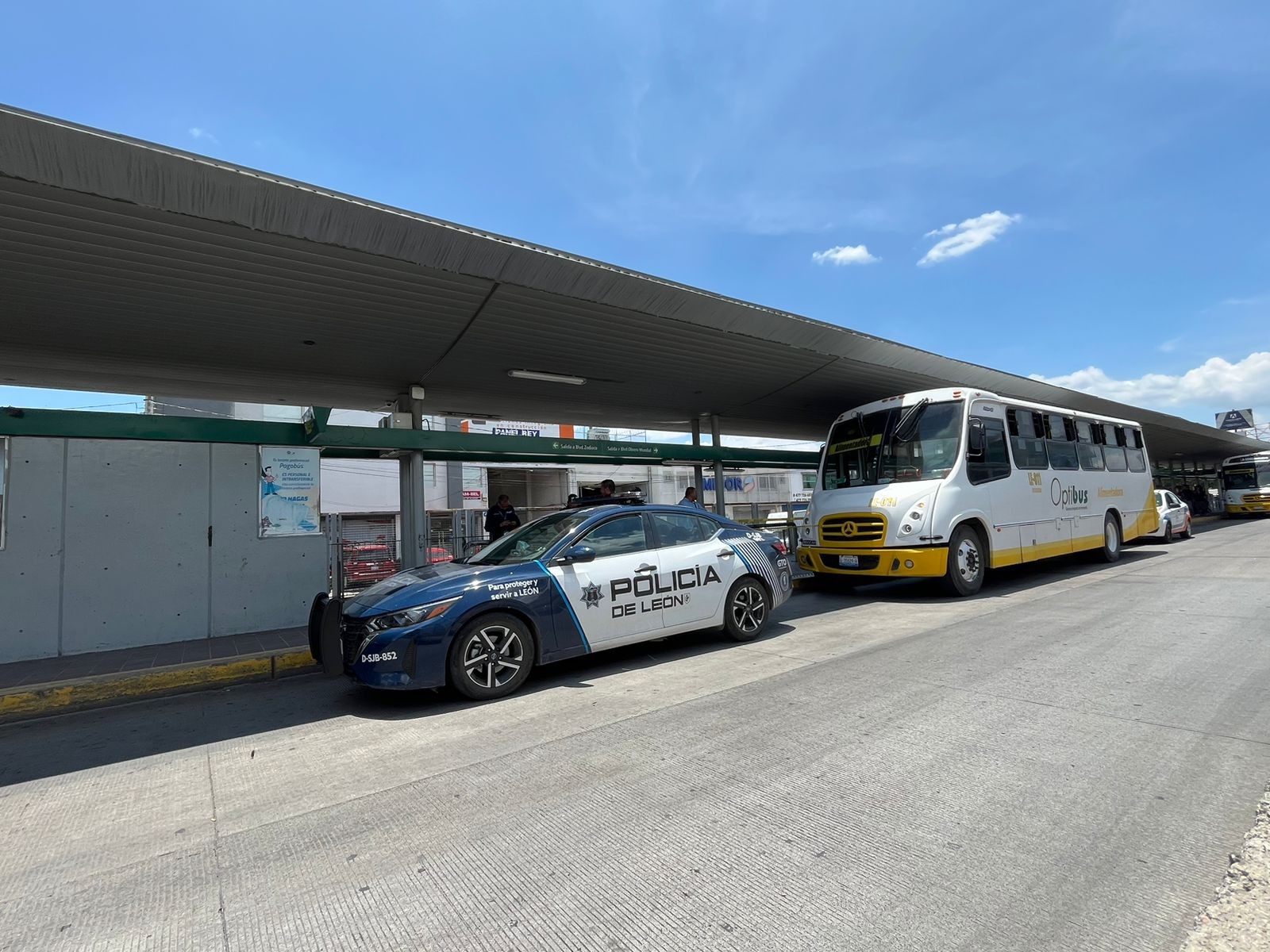 Pasajero muere de un infarto a bordo de un camión en León