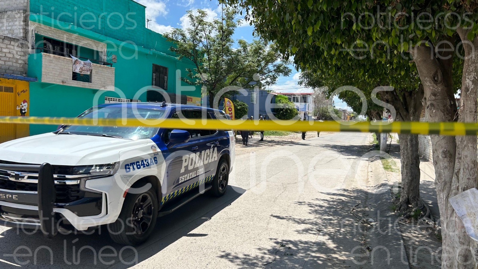 Balean a hombre en estacionamiento de Parques La Noria