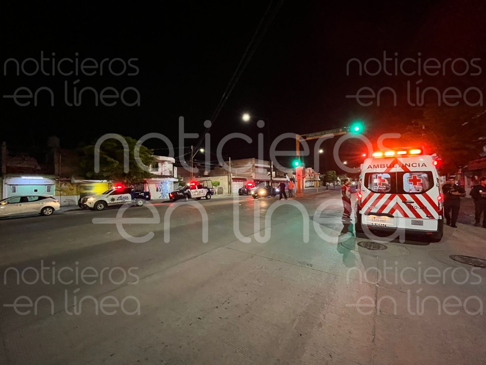 Menor de edad es baleado presuntamente por un policía en León