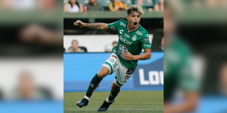 Alan Medina saldría del León con rumbo al Peñarol
