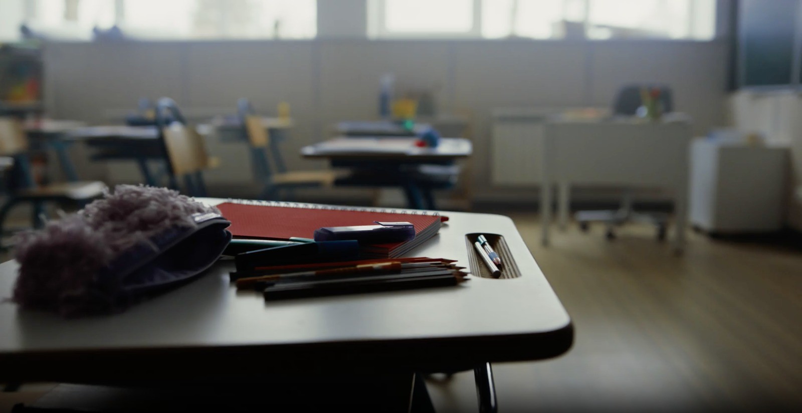 Por retrasos en obra y vandalismo arrancan de forma virtual 4 escuelas de León