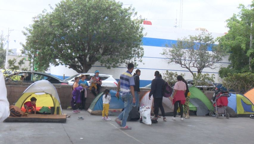 Reclaman migrantes desaparición de Secretaría