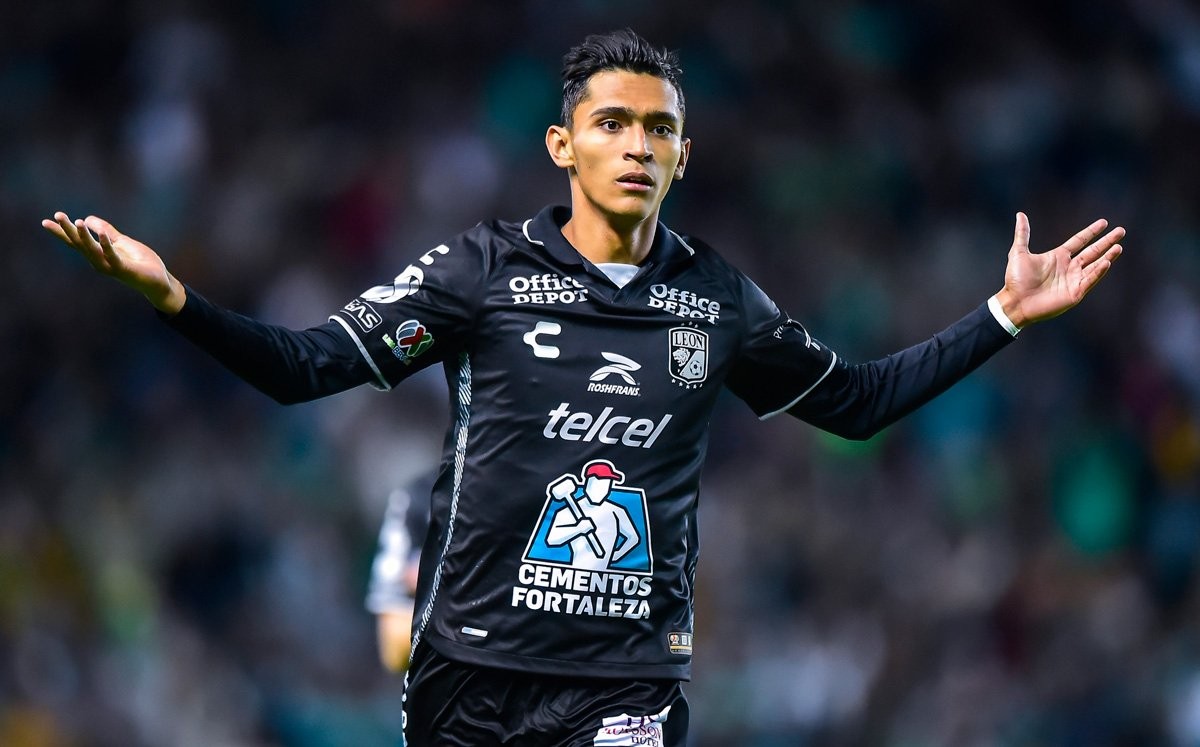 ¿Cuánto pagó Monterrey a León por Fidel Ambriz?