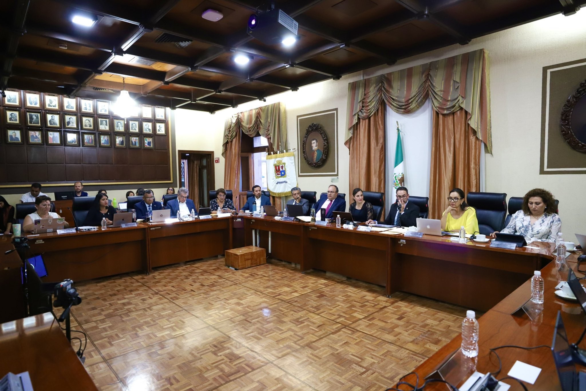 Cuestionan logros en materia de seguridad previo al tercer informe