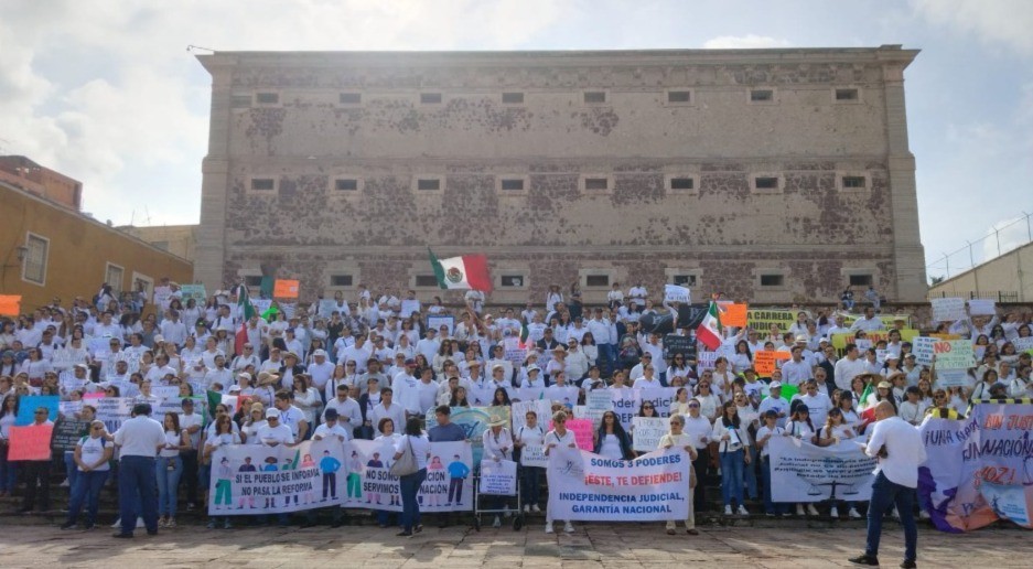 Jueces y magistrados toman Guanajuato capital contra reforma judicial