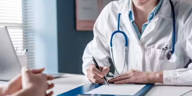 Incrementan asesorías y quejas ante la Cecamed sobre atenciones médicas