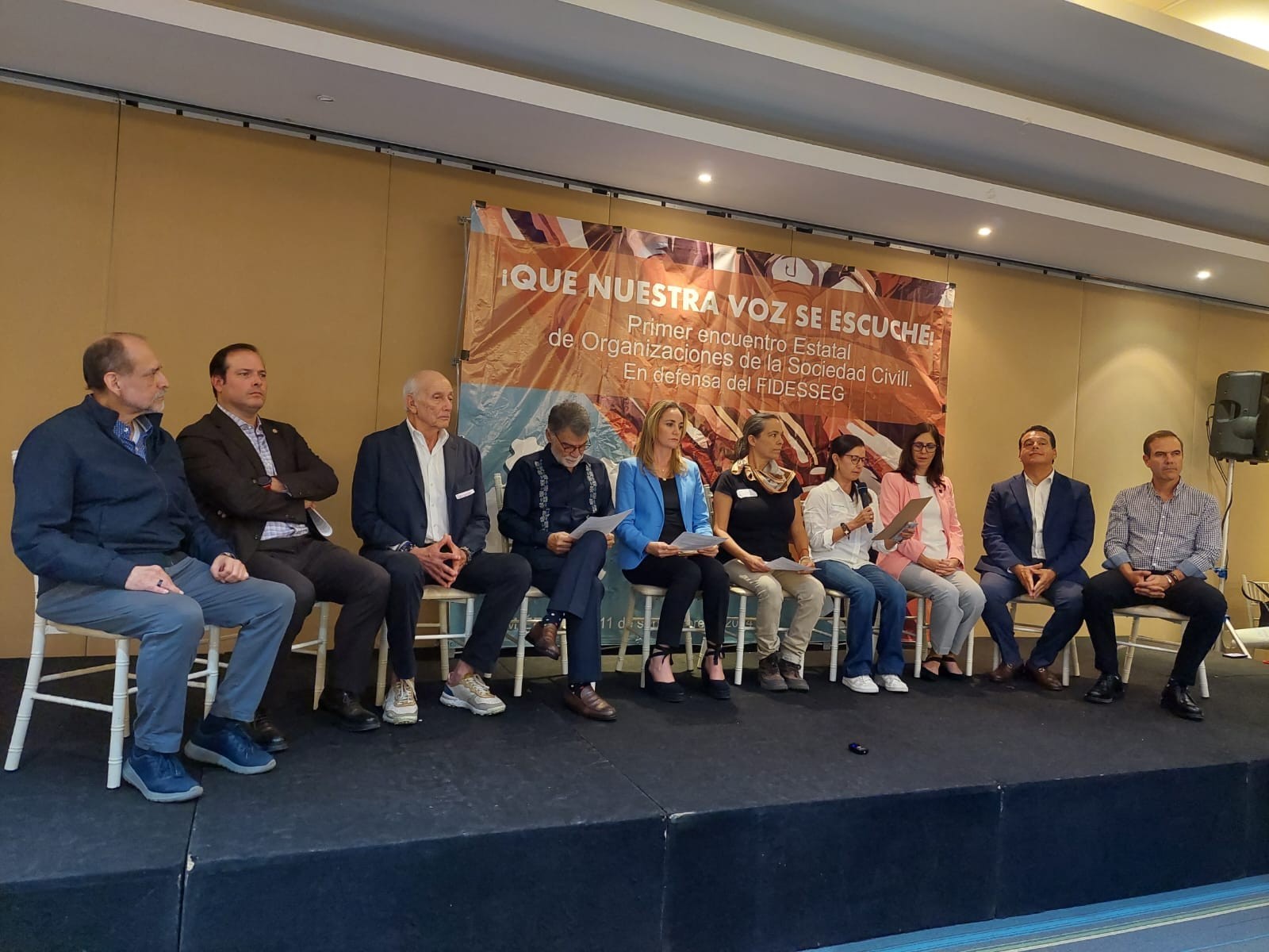 Se reúnen 250 asociaciones civiles en favor de FIDESSEG