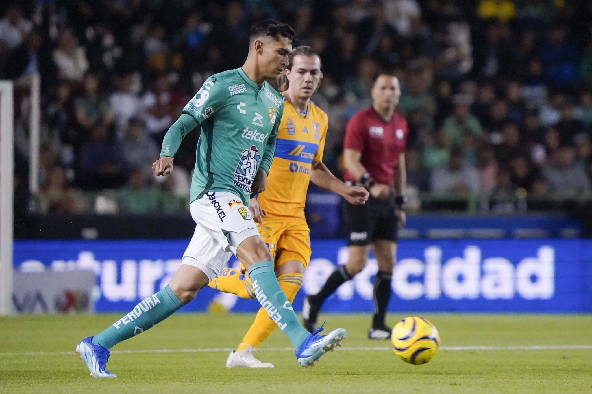 León visita a Tigres; buscarán hilar su segunda victoria del torneo
