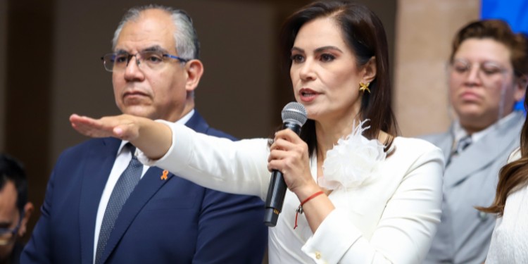 Alejandra Gutiérrez inicia segundo período como alcaldesa de León