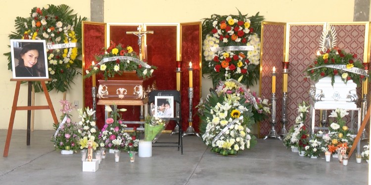 Velan cuerpos de guanajuatenses fallecidas en Manzanillo