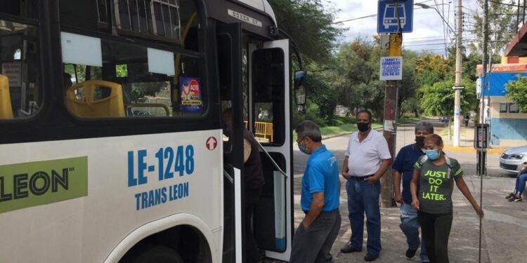 Transporte público en León: Mejoras antes de nuevo aumento a tarifa