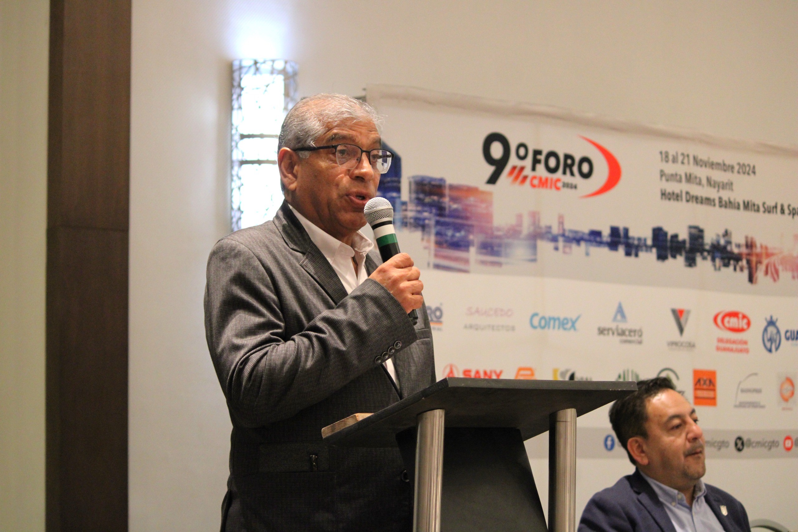 Reporta CMIC déficit de empleos formales en Guanajuato