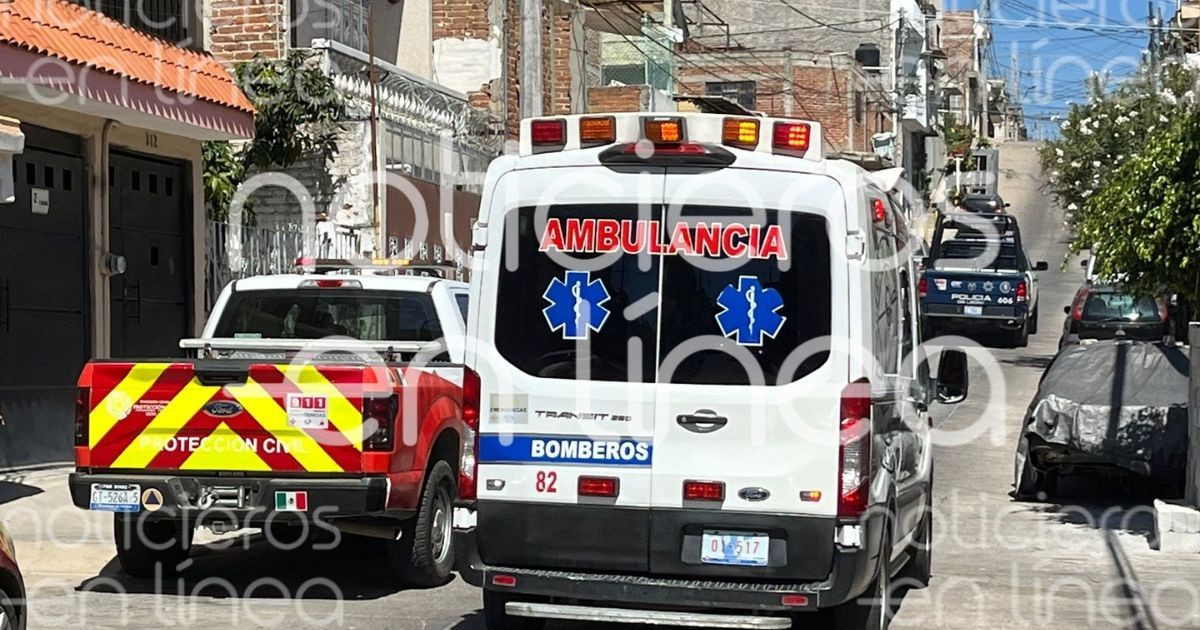Dos personas resultaron lesionadas tras la caída de un elevador en una fábrica en Chapalita