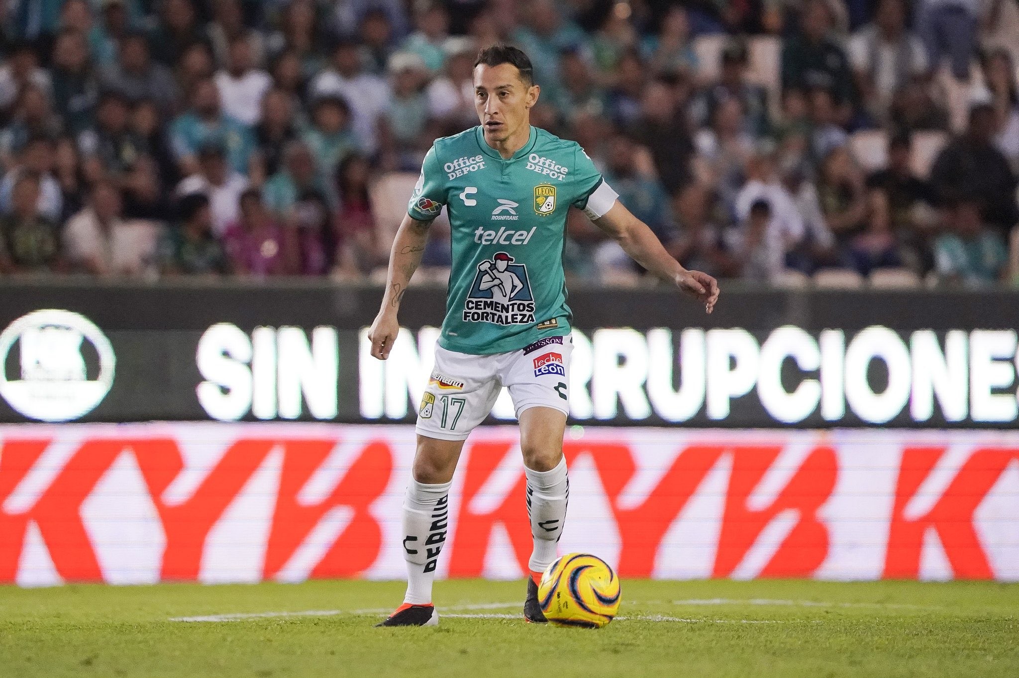 Andrés Guardado se retira de las canchas 