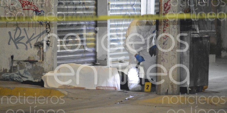 Asesinan a balazos a hombre en bulevar Mariano Escobedo