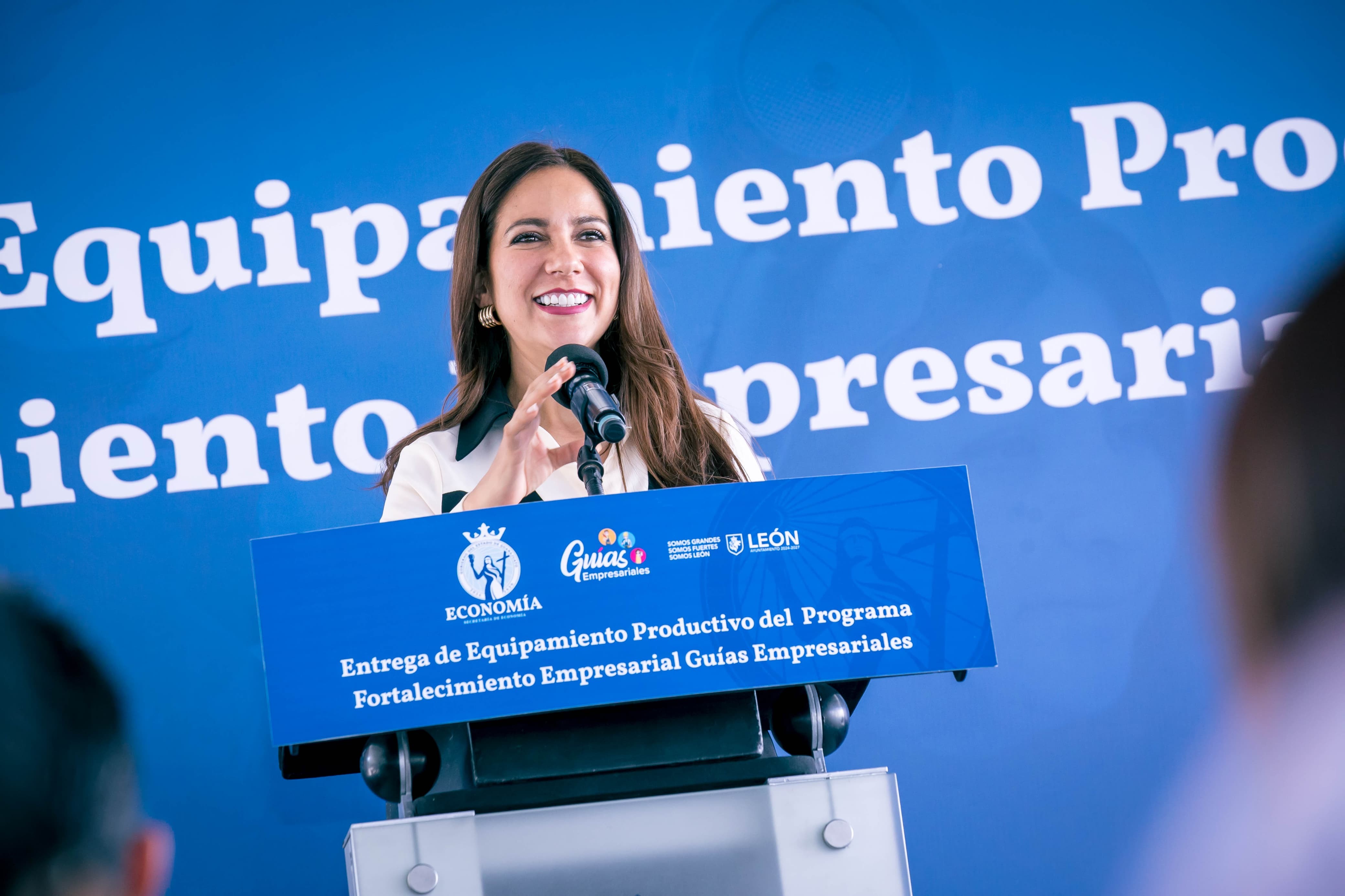 Apoyan con equipamiento a 152 negocios guanajuatenses