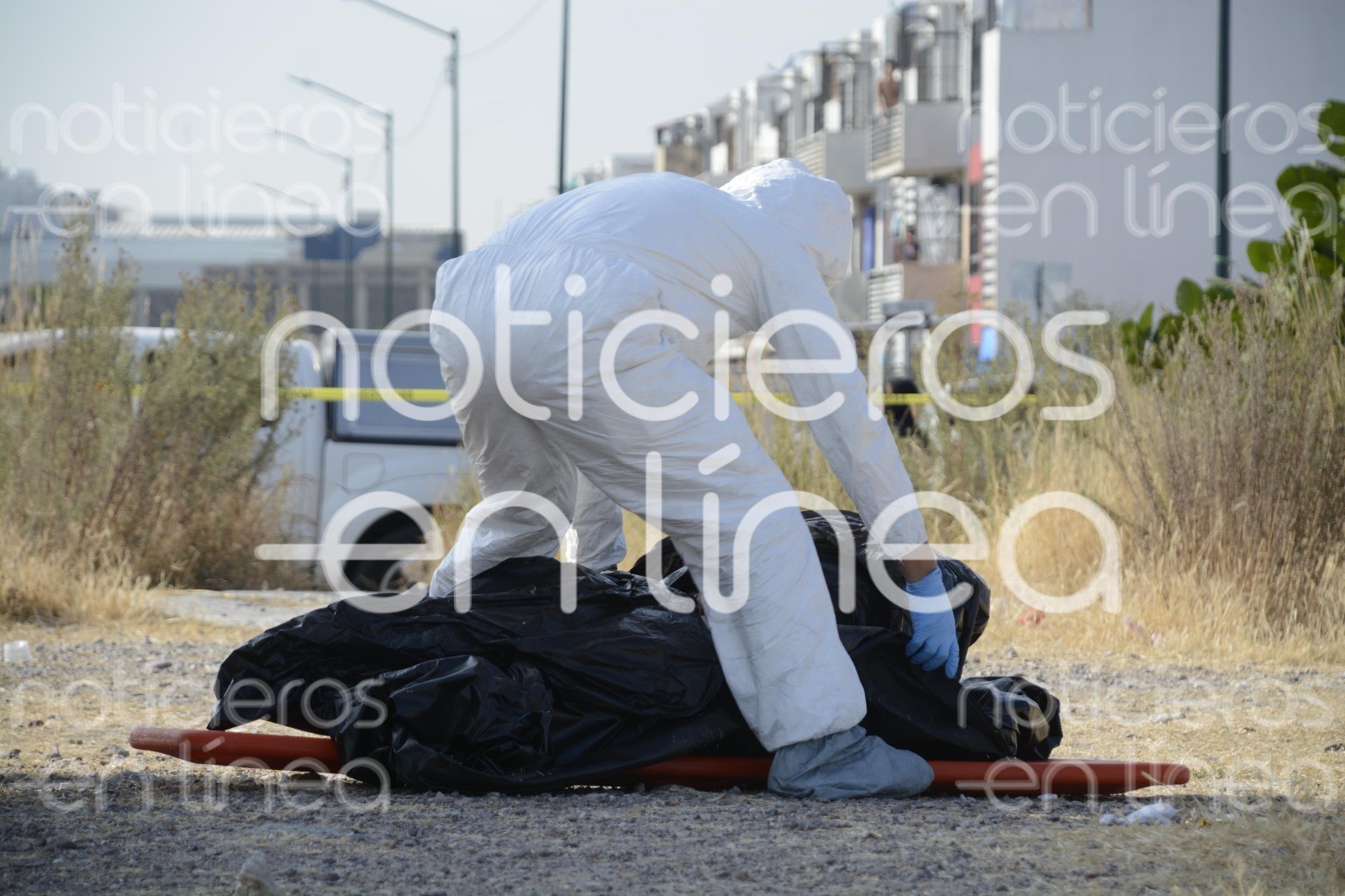Niños localizan cuerpo embolsado en la colonia Brisas del Campestre