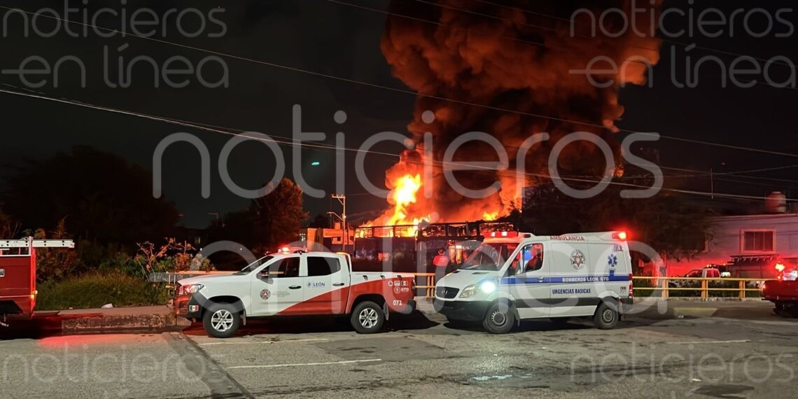 Incendios incrementan hasta en un 20% en los hogares: Bomberos León