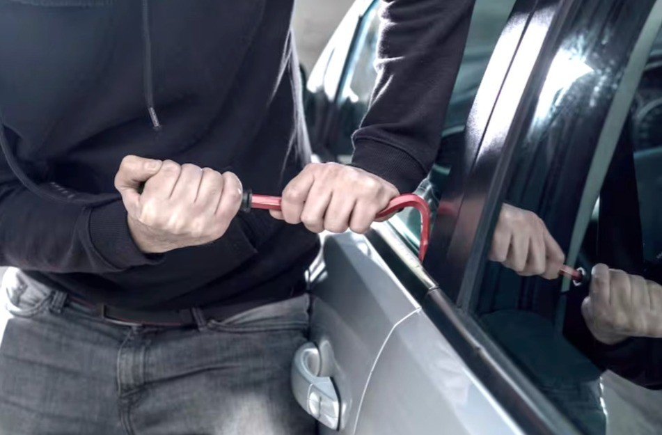 Cada mes denuncian 290 casos de robo de vehículos en Guanajuato