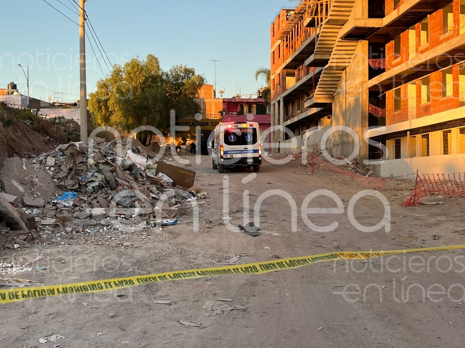 Balean a hombre en San José Obrero; localizan al menos 9 casquillos