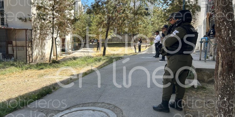 A plena luz del día, atacan a balazos a hombre en Cañada del Real