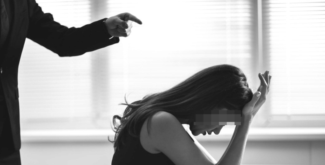 Denuncian funcionarias acoso laboral por parte del exdirector de Fiscalización de León