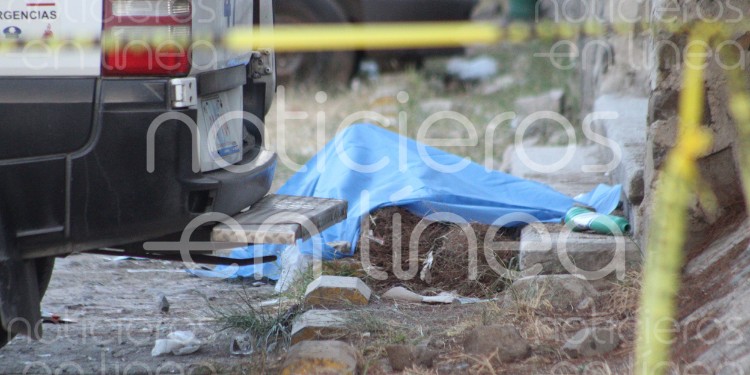 Acribillan a hombre en León después de bajarlo maniatado de un vehículo