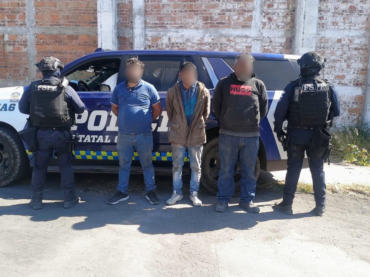 Detenidos tenían más de 20 mil litros de huachicol en un estacionamiento