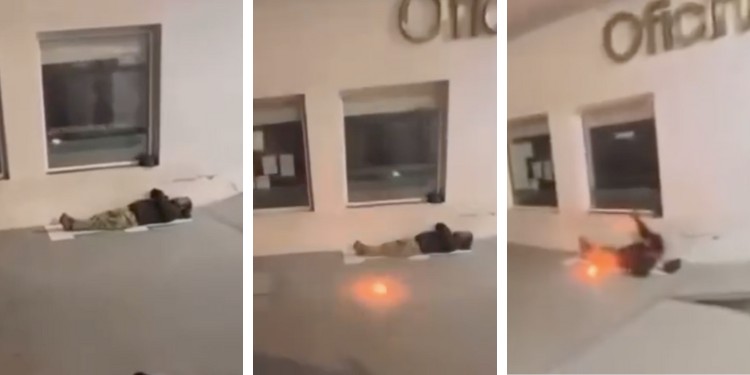 ¡Crueldad! Jovencitas lanzan cohete encendido a hombre indigente