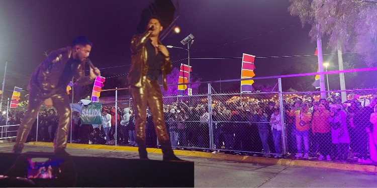 La Arrolladora en la Feria de León 2025; asistentes de la zona cero denuncian desorden para entrar