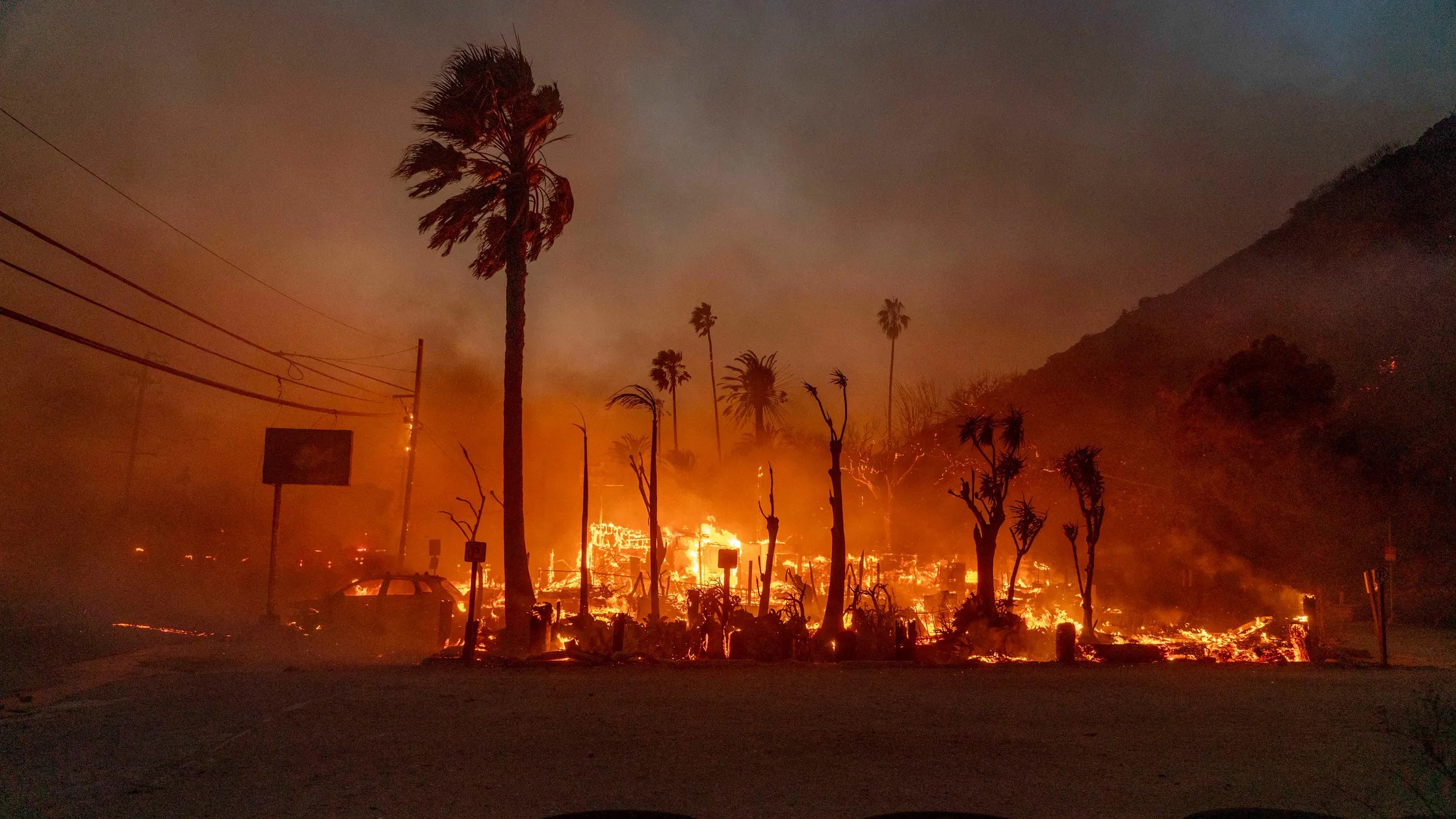 Guanajuatenses, entre los afectados por los incendios en Los Ángeles