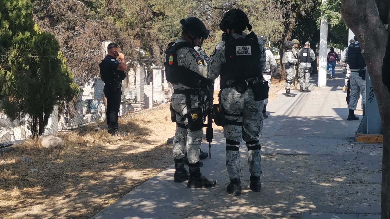 Agente de León confunde a compañero con sospechoso y le dispara en operativo