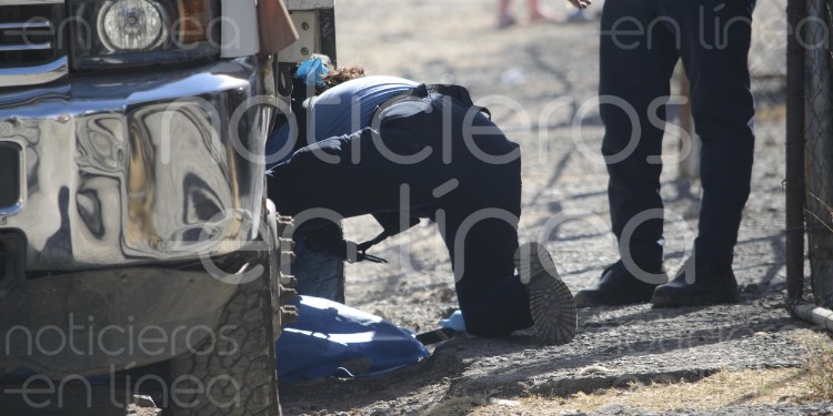 Abuelita de 60 años no escucha el camión de gas y muere atropellada en León