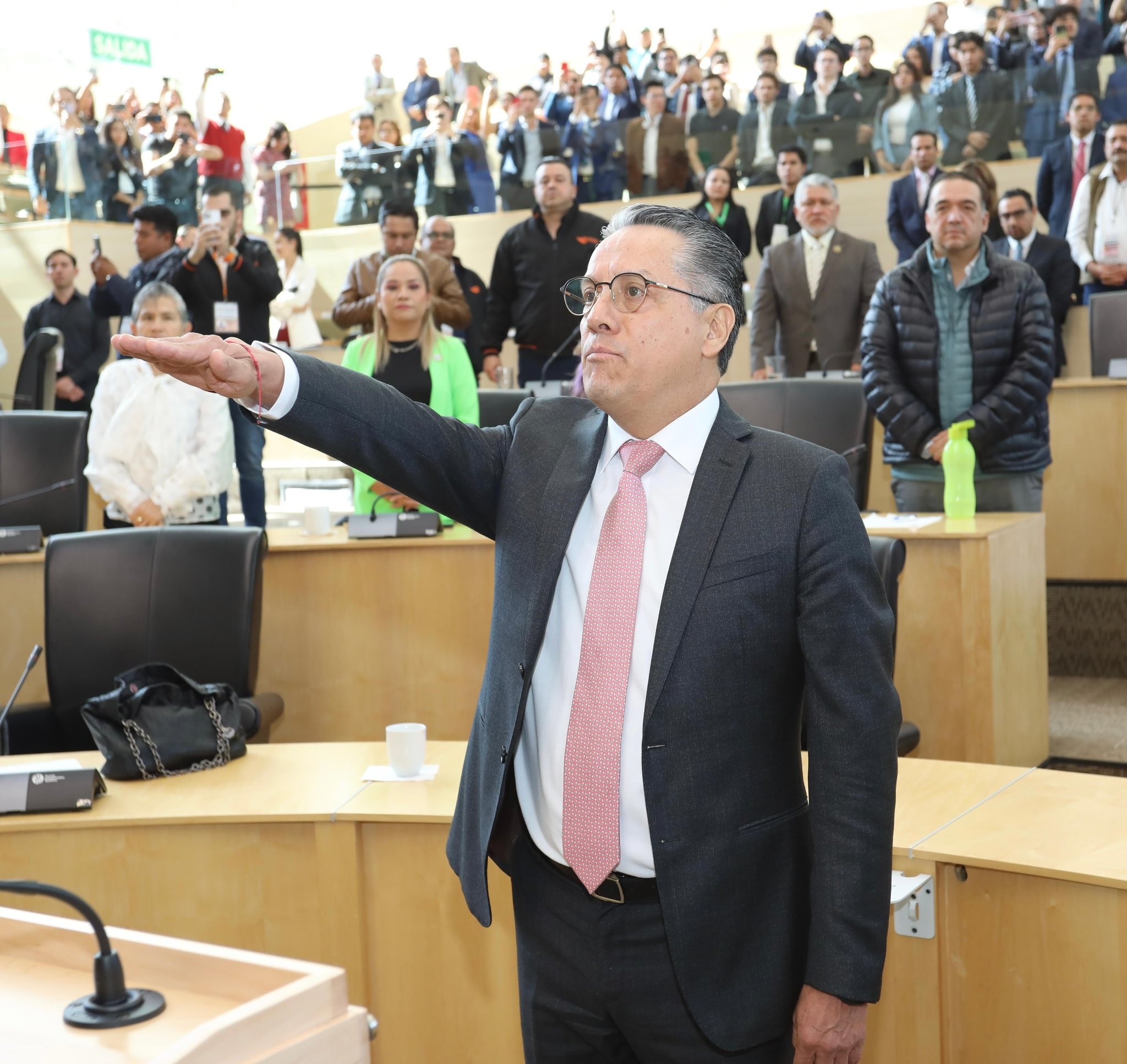 Presume Alatriste trabajo en la FGR y afirma que eso lo llevó a ser fiscal de Guanajuato