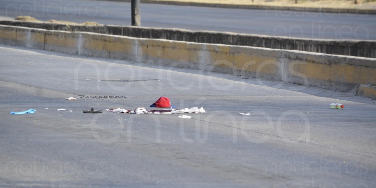 Balean a limpiaparabrisas en León mientras el semáforo estaba en rojo