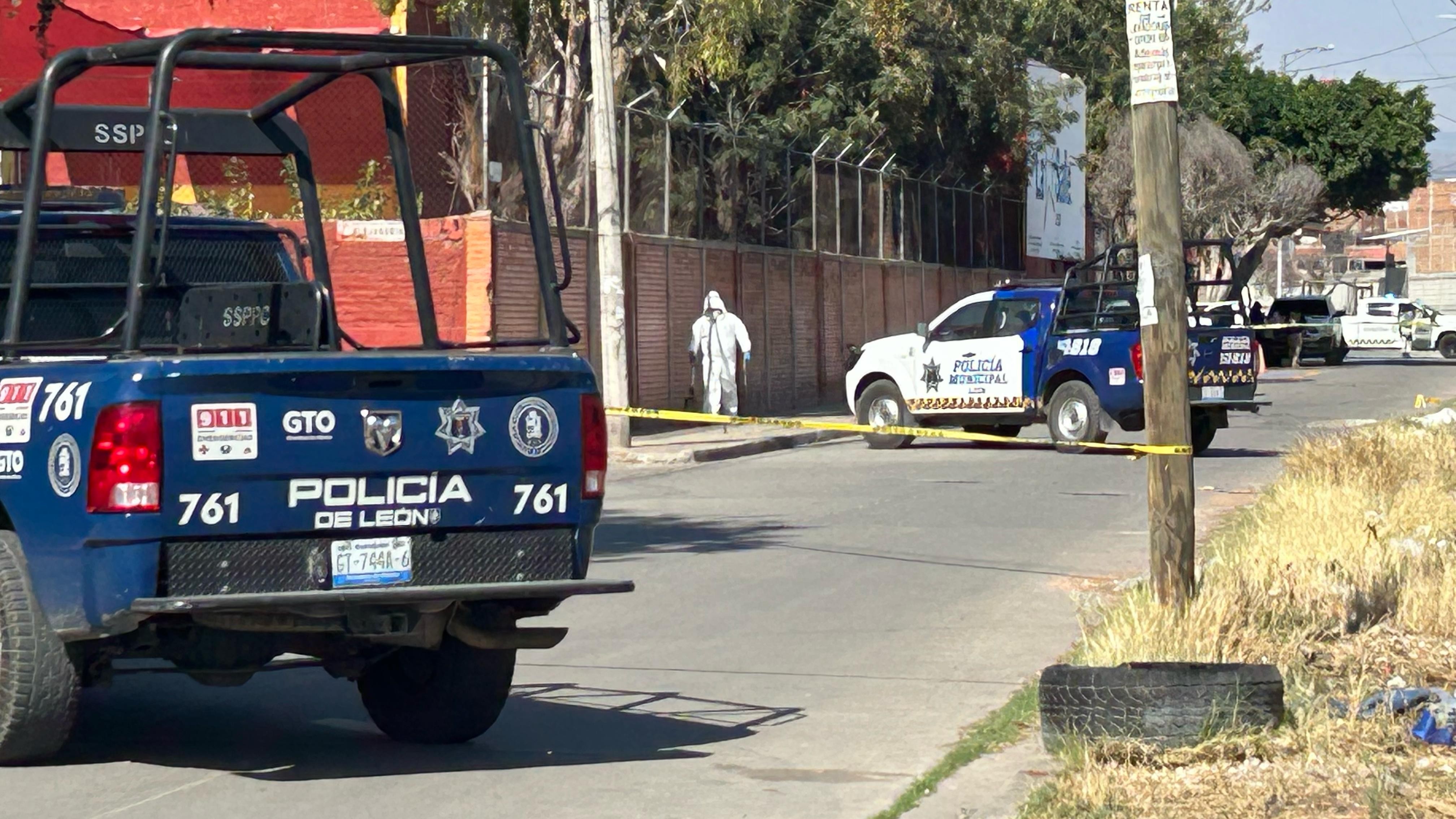 Hallan el cadáver de una mujer en una bolsa afuera de La Salle León