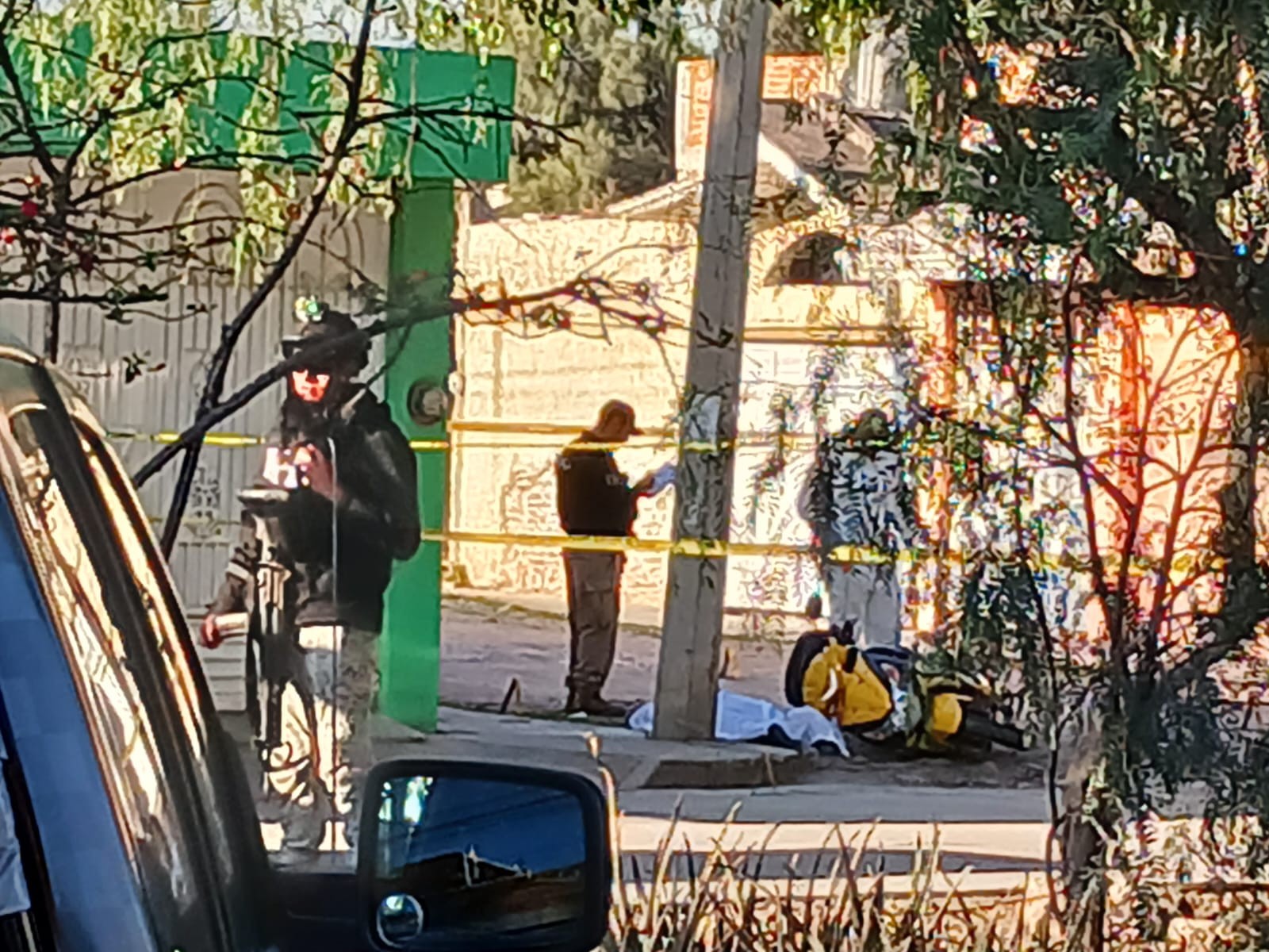 Asesinan a jefa de policía de género en Celaya; su hijo está grave