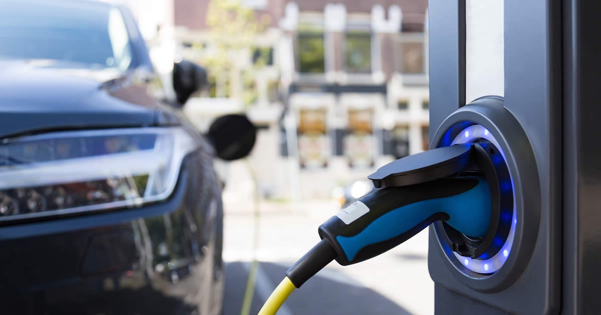México enfrenta rezago en vehículos eléctricos, advierten expertos