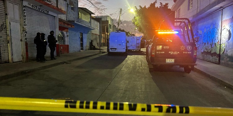 Hallan sin vida a adulto mayor maniatado dentro de su casa en León