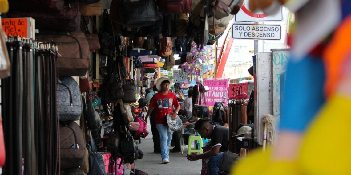 Ya no cabe ni un ambulante más en Zona Piel, dice representante tras reordenamiento