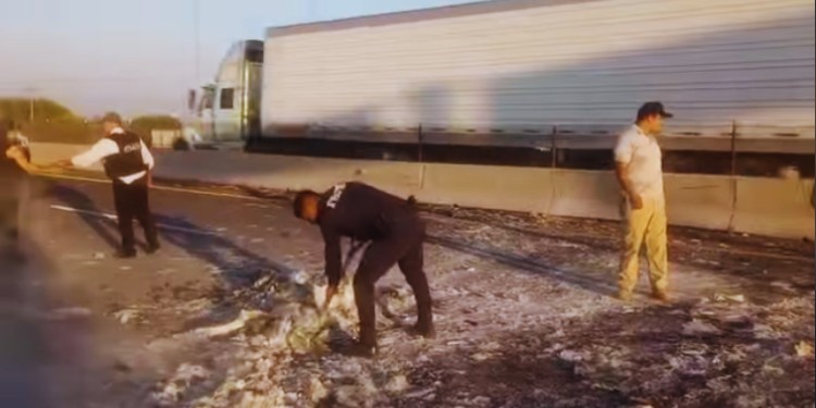 Liberan carreteras bloqueadas en Guanajuato tras narcobloqueos; circulación ya es segura