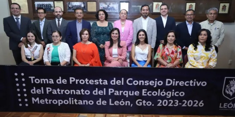 Renuncia Rodrigo Reyes a presidencia del Consejo Metropolitano de León